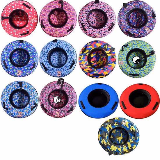 Прочные, буксируемые надувные сани с твердым дном и снежной трубкой для зимних развлечений.